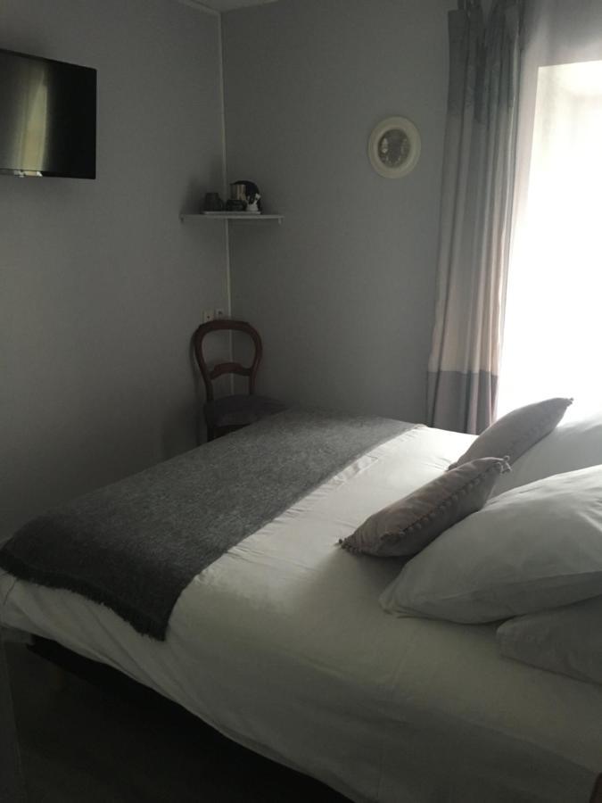 L'Un Des Sens Otel Villefranche-de-Lonchat Dış mekan fotoğraf