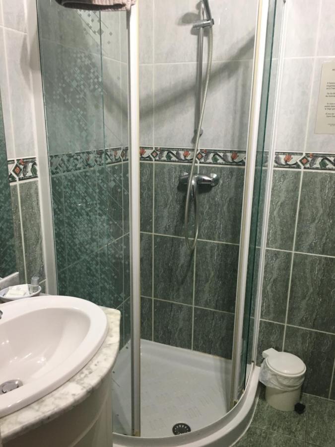 L'Un Des Sens Otel Villefranche-de-Lonchat Dış mekan fotoğraf