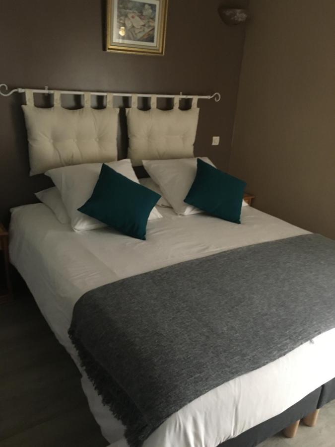 L'Un Des Sens Otel Villefranche-de-Lonchat Dış mekan fotoğraf