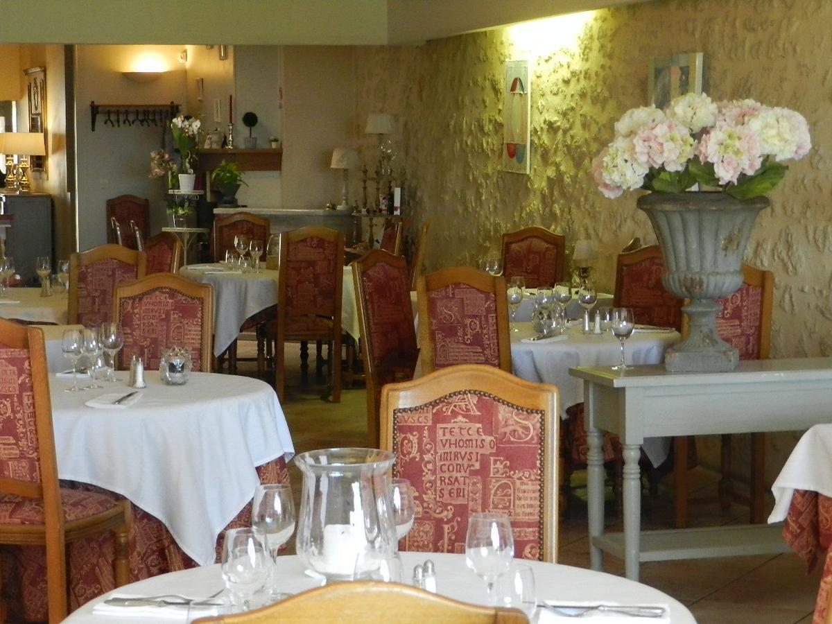 L'Un Des Sens Otel Villefranche-de-Lonchat Dış mekan fotoğraf
